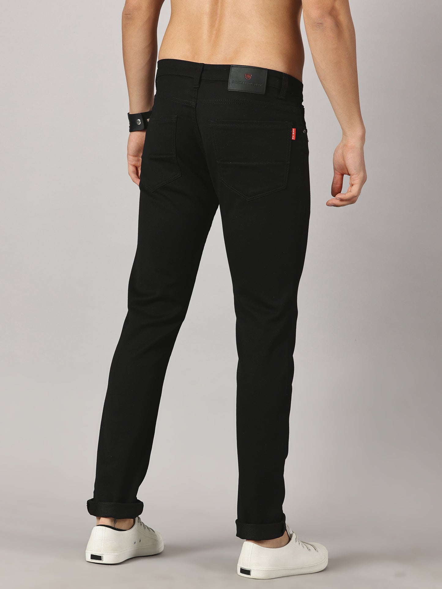 Mens 5 Pocket Midrise Narrow Fit Strech Jeans