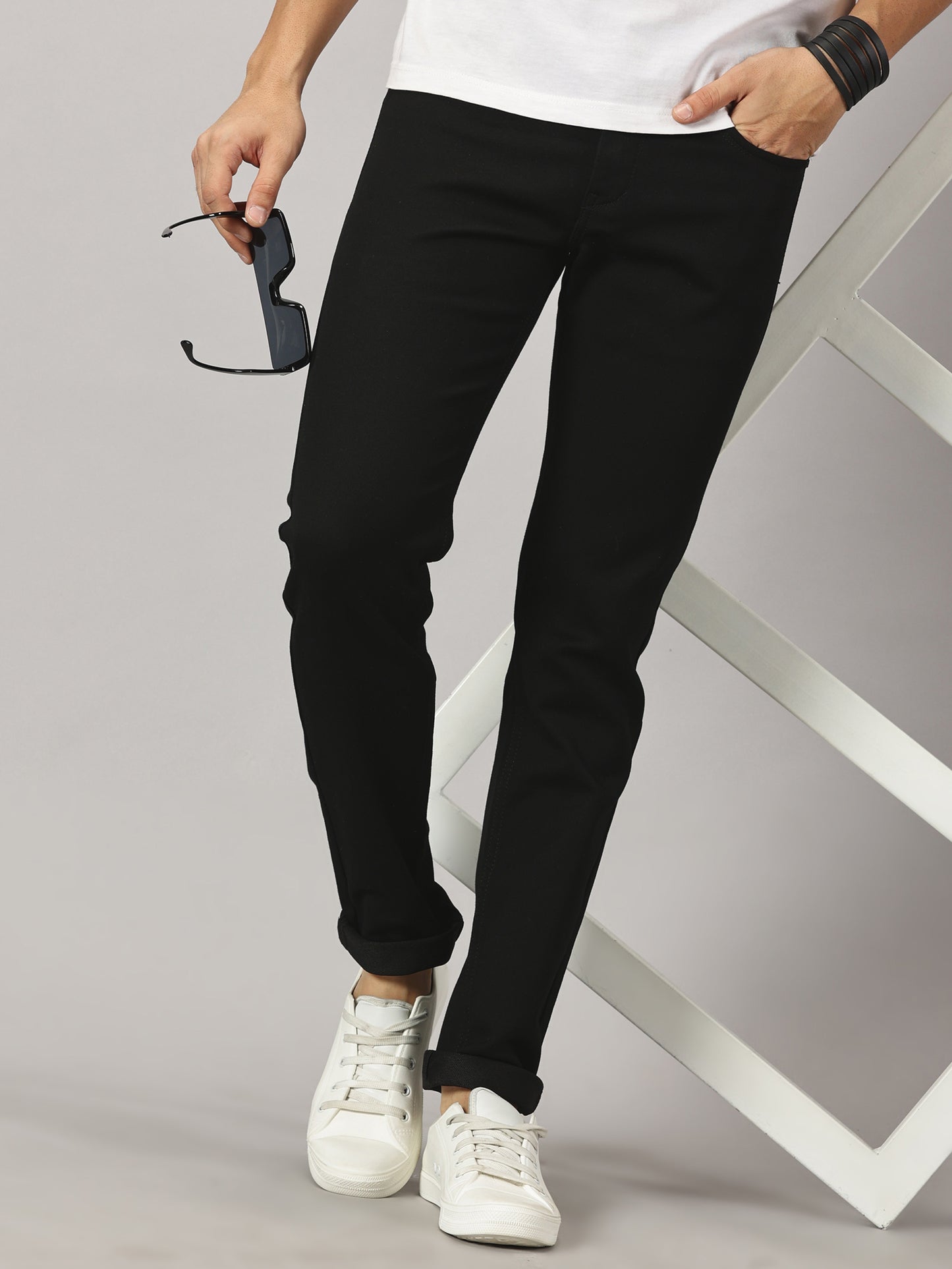 Mens 5 Pocket Midrise Narrow Fit Strech Jeans
